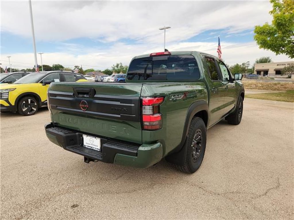 New 2026 Nissan Frontier PRO-X 4x2 Crew Cab 5 ft. box 126 in. WB