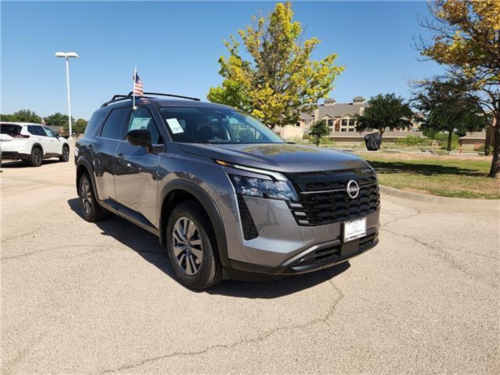 New 2026 Nissan Pathfinder SV Front-Wheel Drive SUV