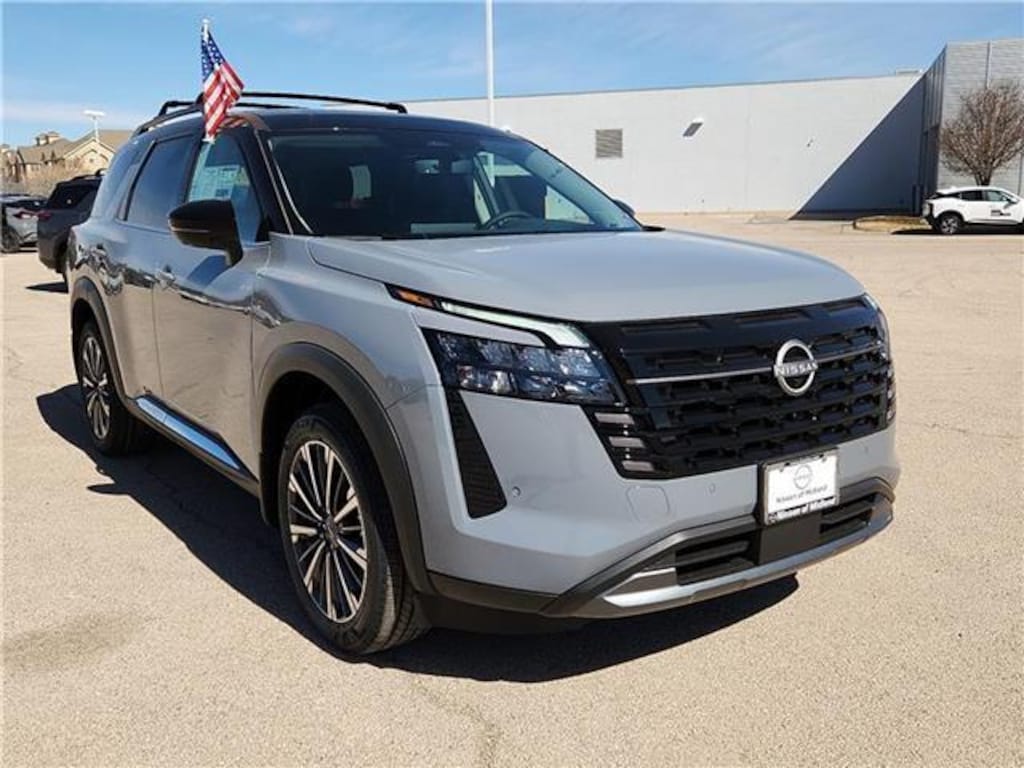 New 2026 Nissan Pathfinder Platinum Front-Wheel Drive