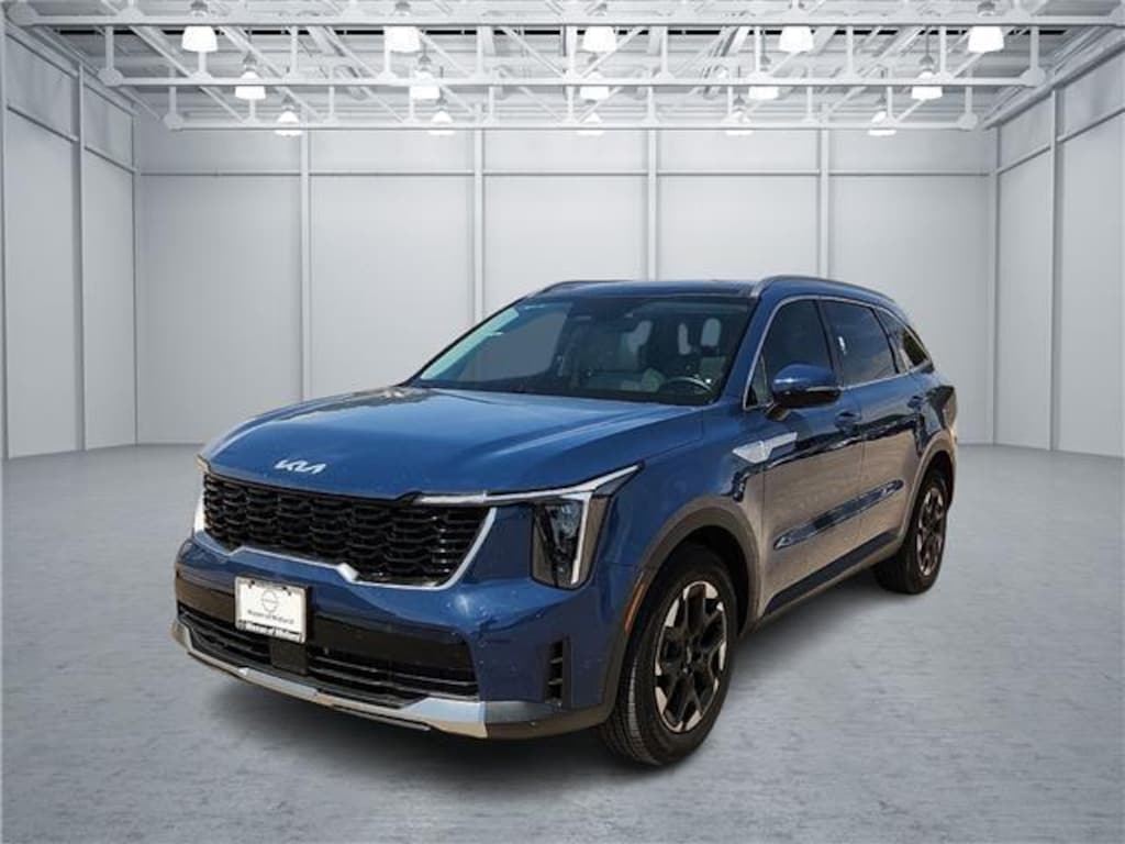 Used 2025 Kia Sorento S Front-Wheel Drive SUV
