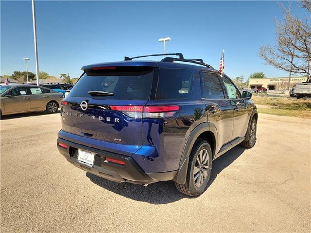 New 2026 Nissan Pathfinder SV 4x4