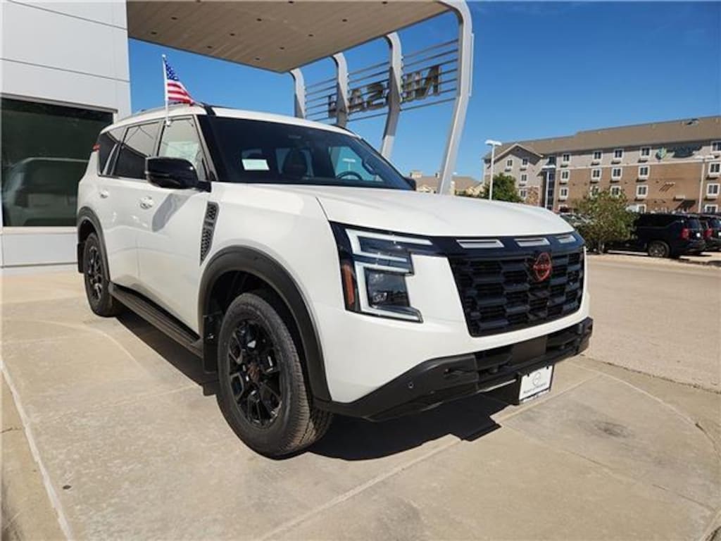 New 2026 Nissan Armada PRO-4X (EOP 12-31-2025) 4x4