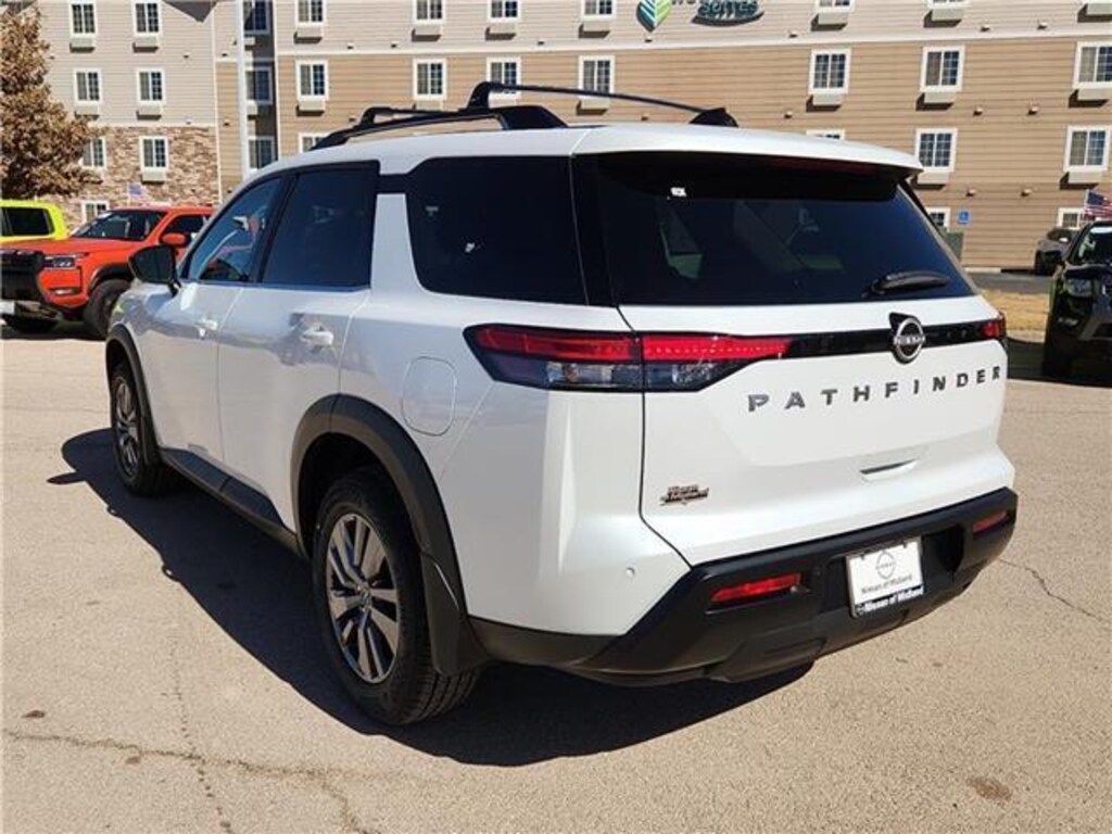 New 2026 Nissan Pathfinder SV Front-Wheel Drive