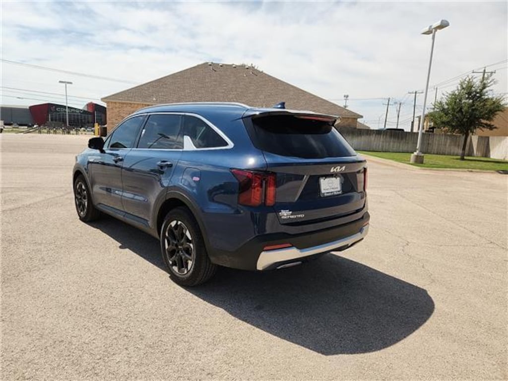 Used 2025 Kia Sorento S Front-Wheel Drive SUV
