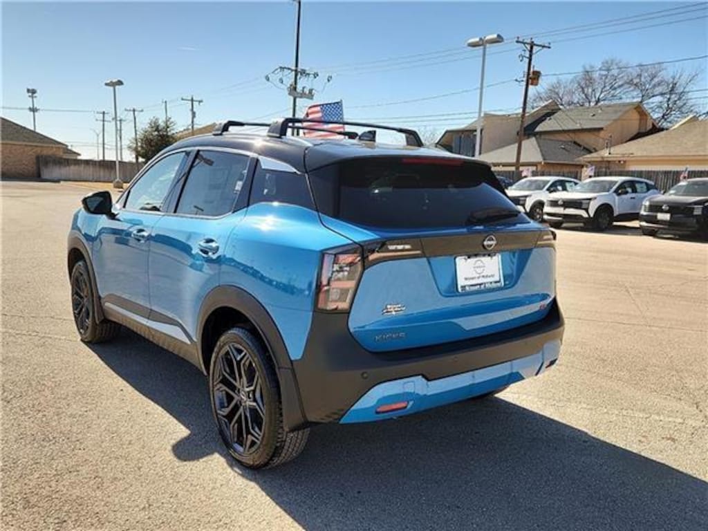 New 2026 Nissan Kicks SR Front-Wheel Drive