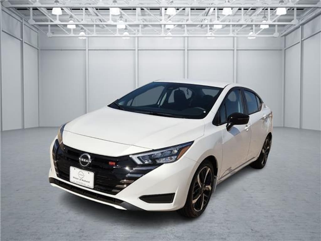 Used 2025 Nissan Versa 1.6 SR