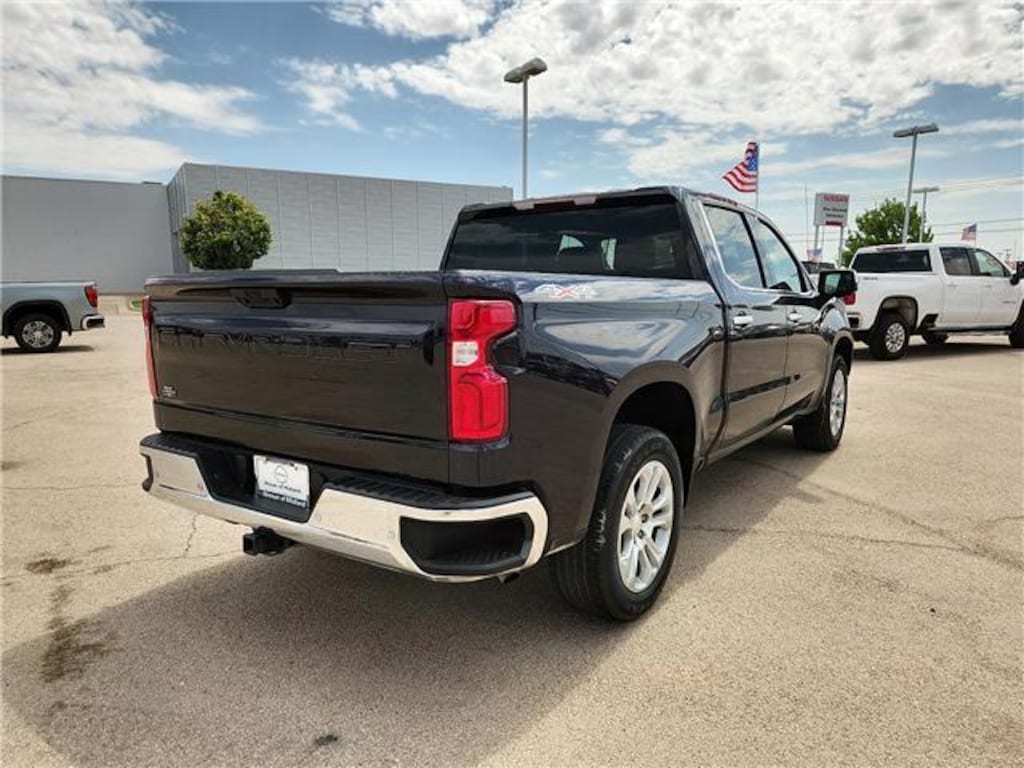 Used 2023 Chevrolet Silverado 1500 LTZ 4x4 Crew Cab 5.75 ft. box 147.4 in. WB Crew Cab