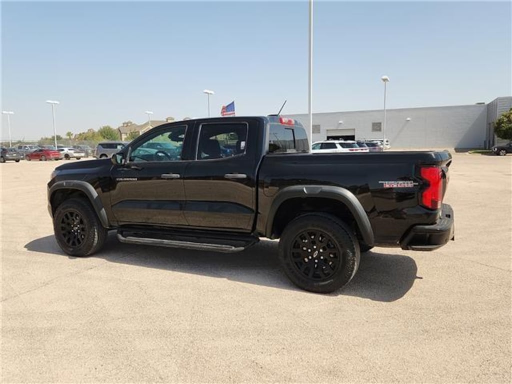 Used 2023 Chevrolet Colorado Trail Boss 4x4 Crew Cab 5 ft. box 131 in. WB Crew Cab