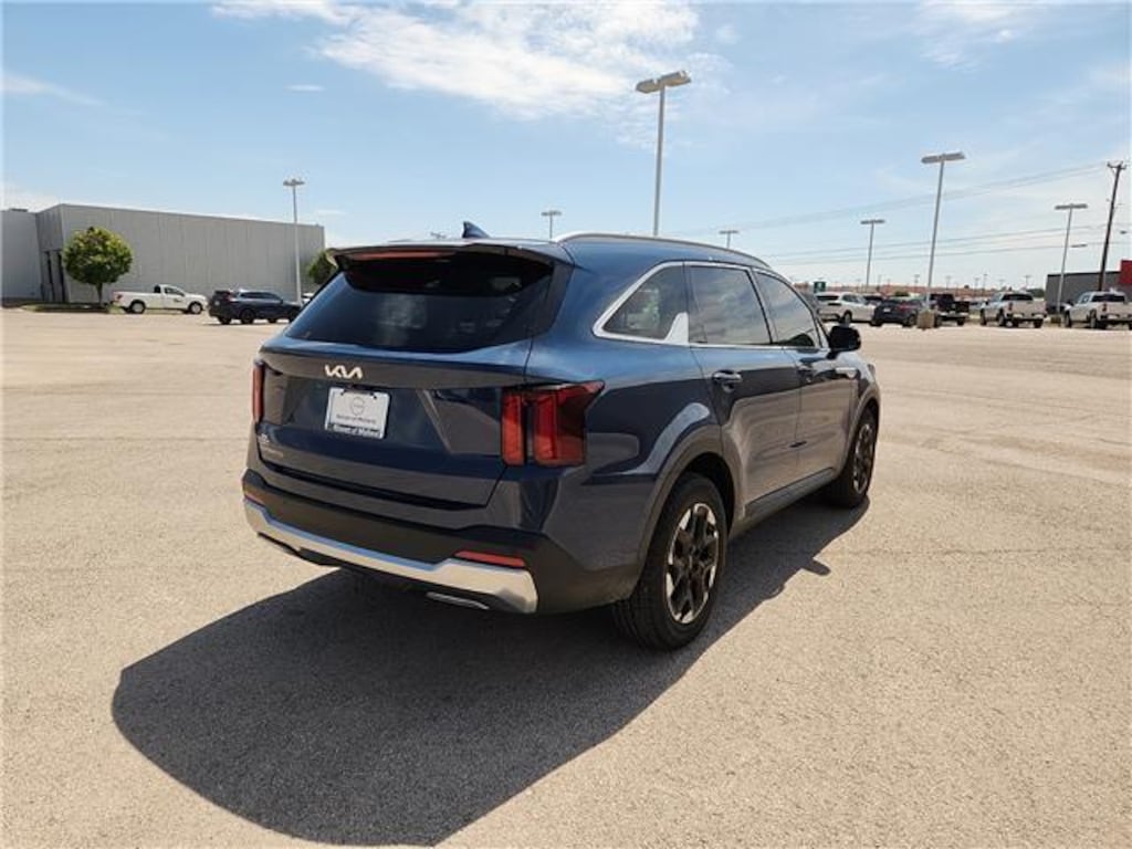 Used 2025 Kia Sorento S Front-Wheel Drive SUV
