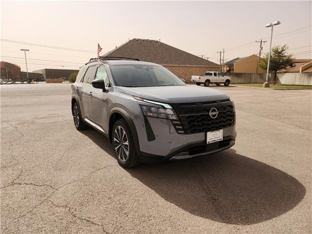 New 2026 Nissan Pathfinder Platinum Front-Wheel Drive