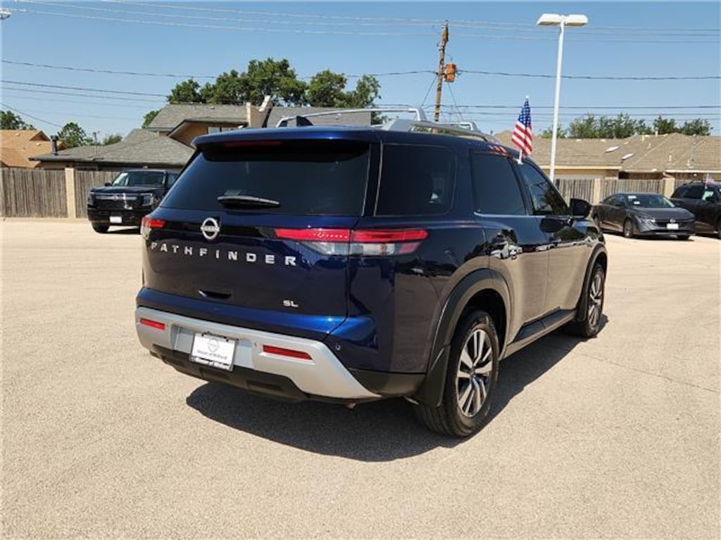 Used 2024 Nissan Pathfinder SL (A9) Front-Wheel Drive SUV