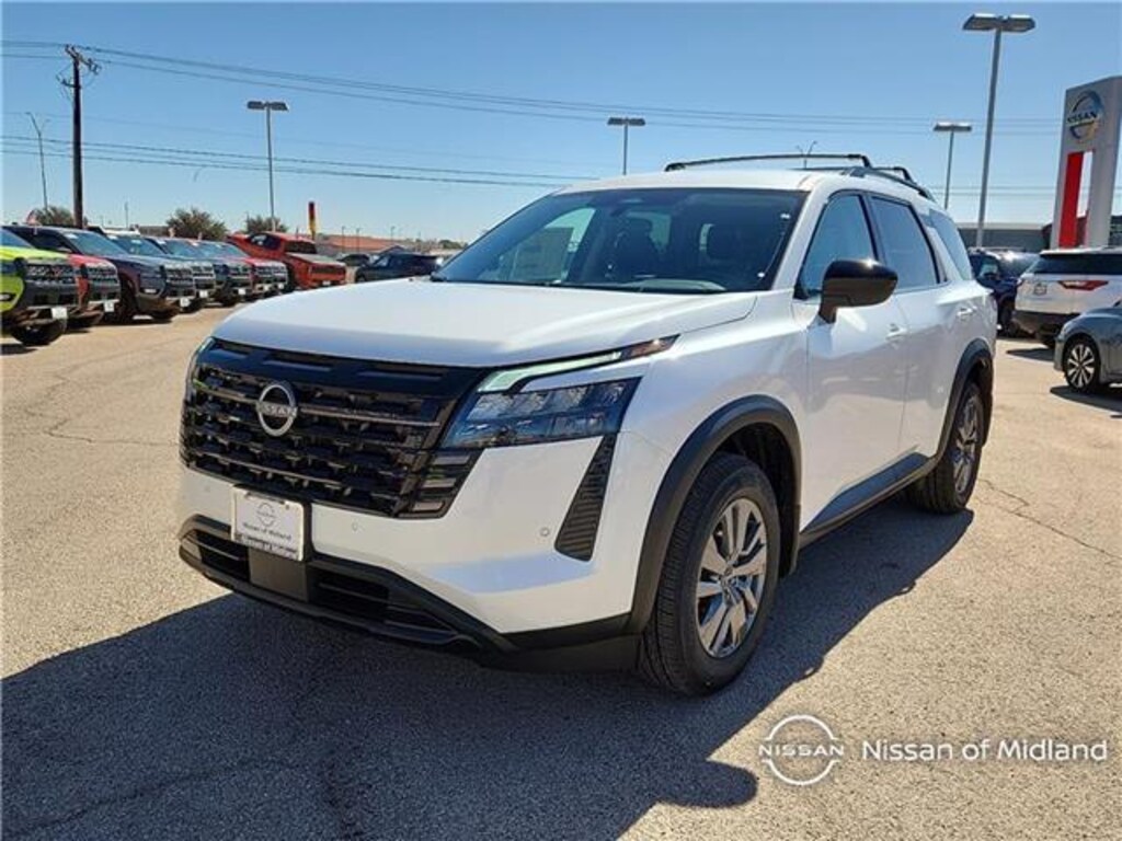 New 2026 Nissan Pathfinder SV Front-Wheel Drive