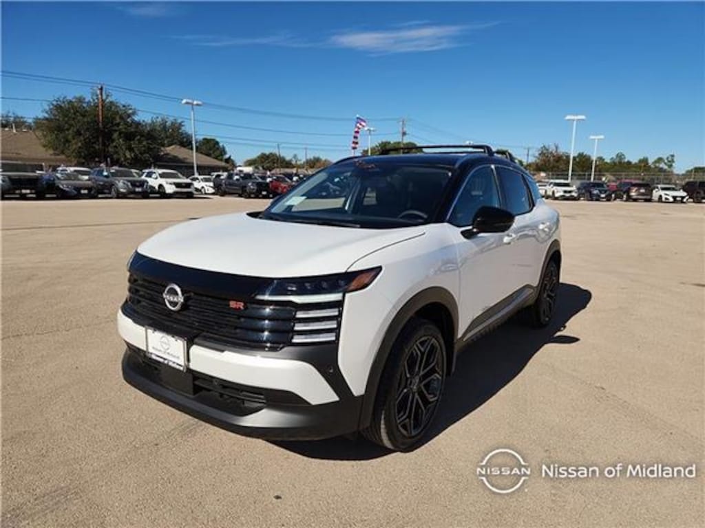 New 2026 Nissan Kicks SR Front-Wheel Drive