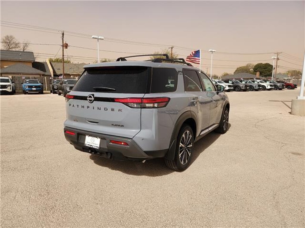 New 2026 Nissan Pathfinder Platinum Front-Wheel Drive