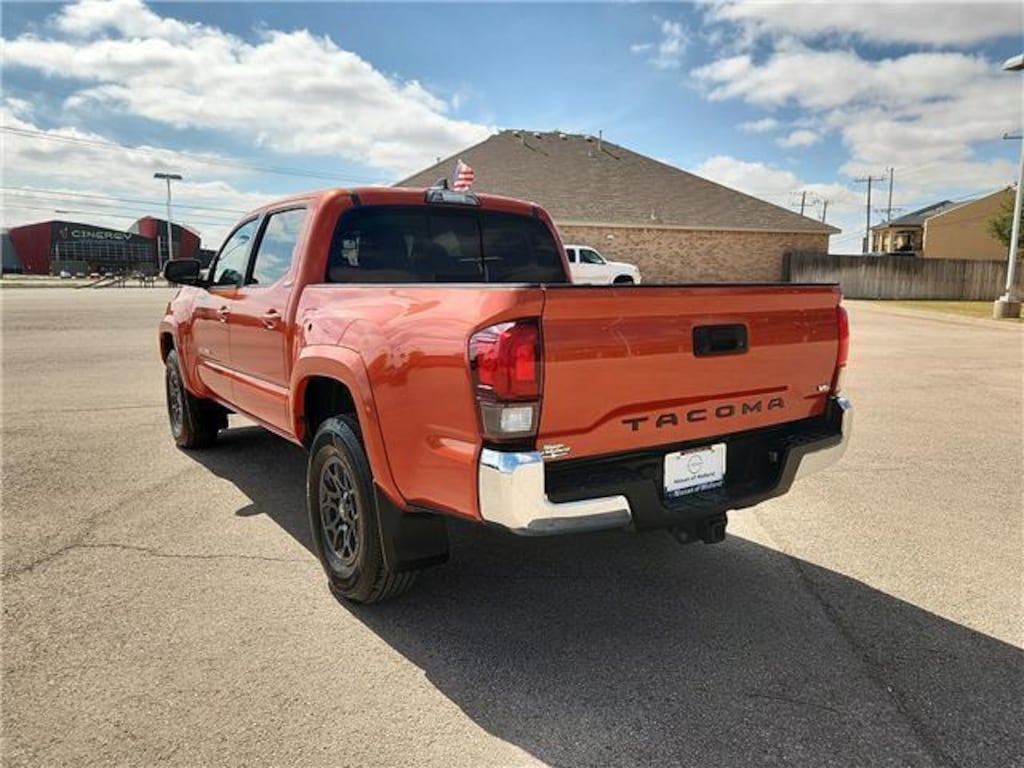 Used 2018 Toyota Tacoma SR5 V6 4x2 Double Cab 127.4 in. WB Double Cab