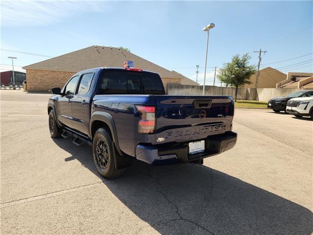 Used 2022 Nissan Frontier PRO-X (A9) 4x2 Crew Cab 5 ft. box 126 in. WB Crew Cab