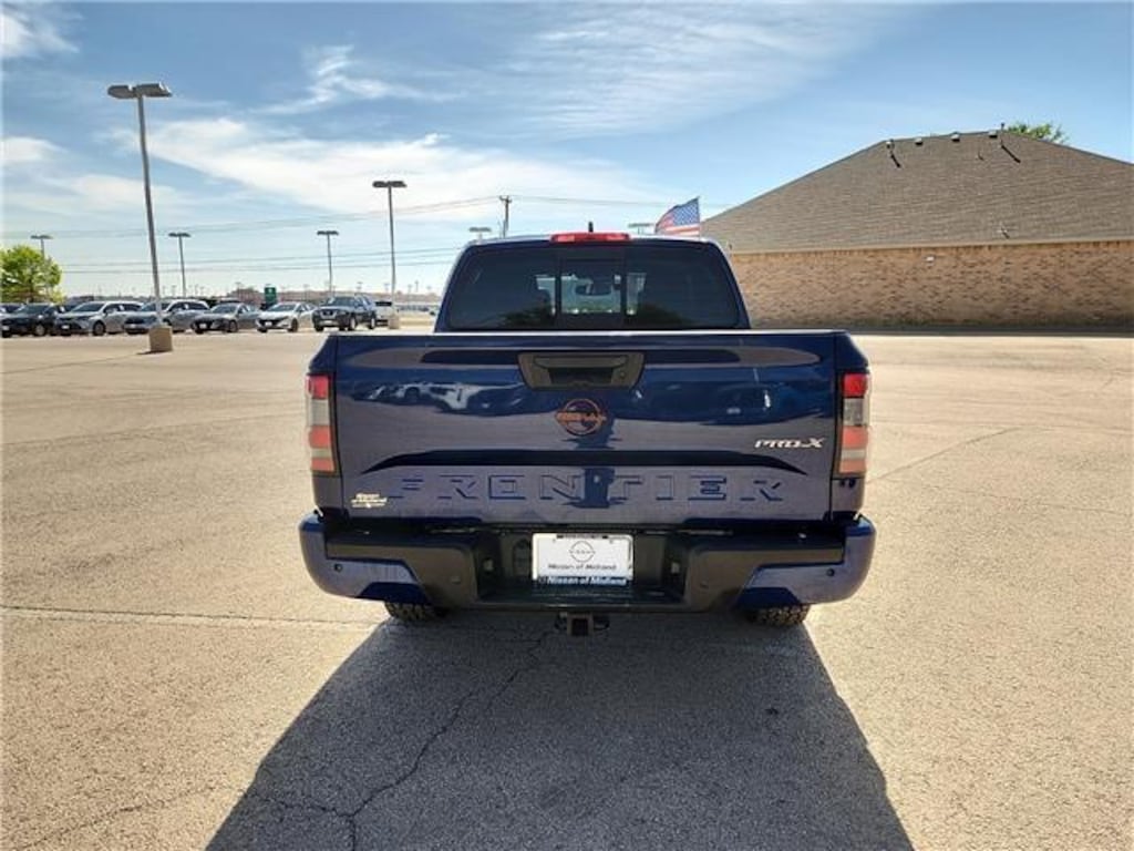 Used 2022 Nissan Frontier PRO-X (A9) 4x2 Crew Cab 5 ft. box 126 in. WB Crew Cab