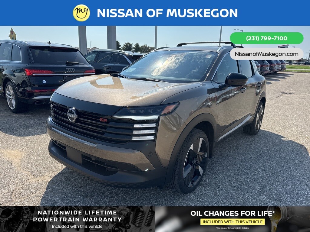 2026 Nissan Kicks SR photo 3
