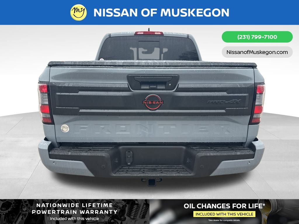 2026 Nissan Frontier PRO-4X photo 3