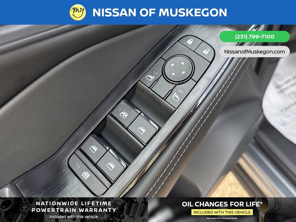 2026 Nissan Rogue SV photo 3