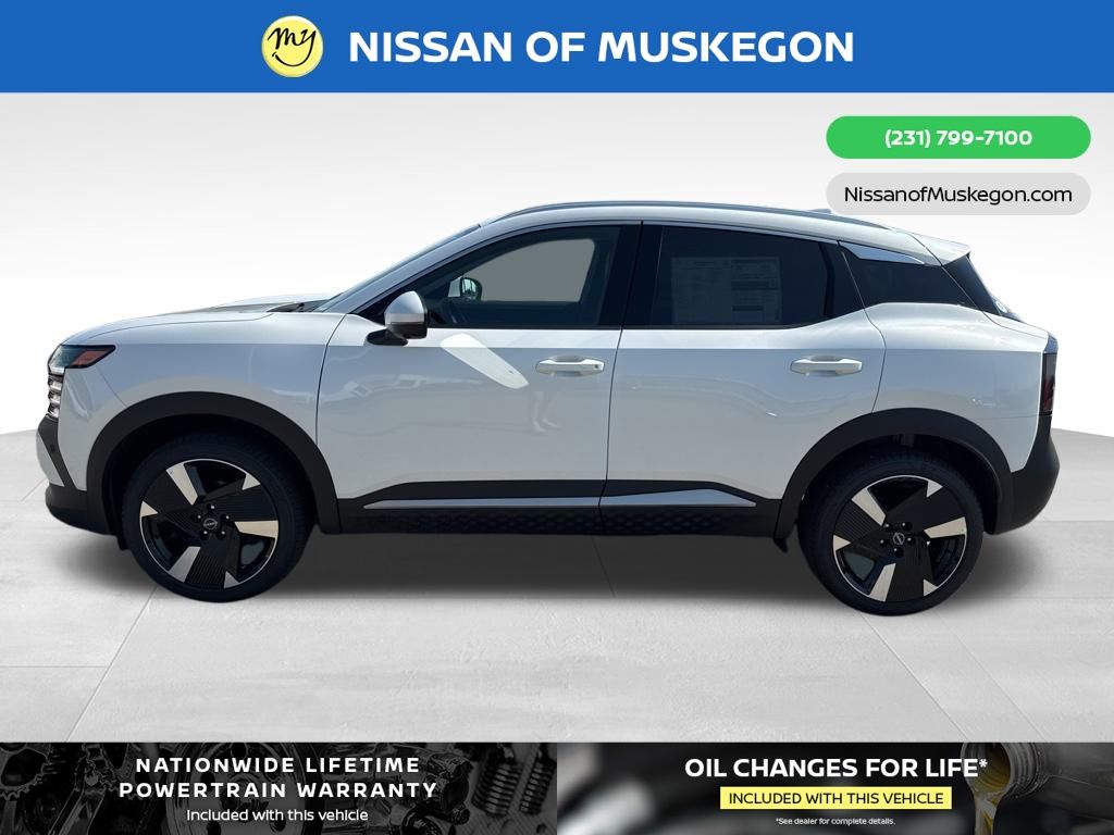 2025 Nissan Kicks SR photo 2