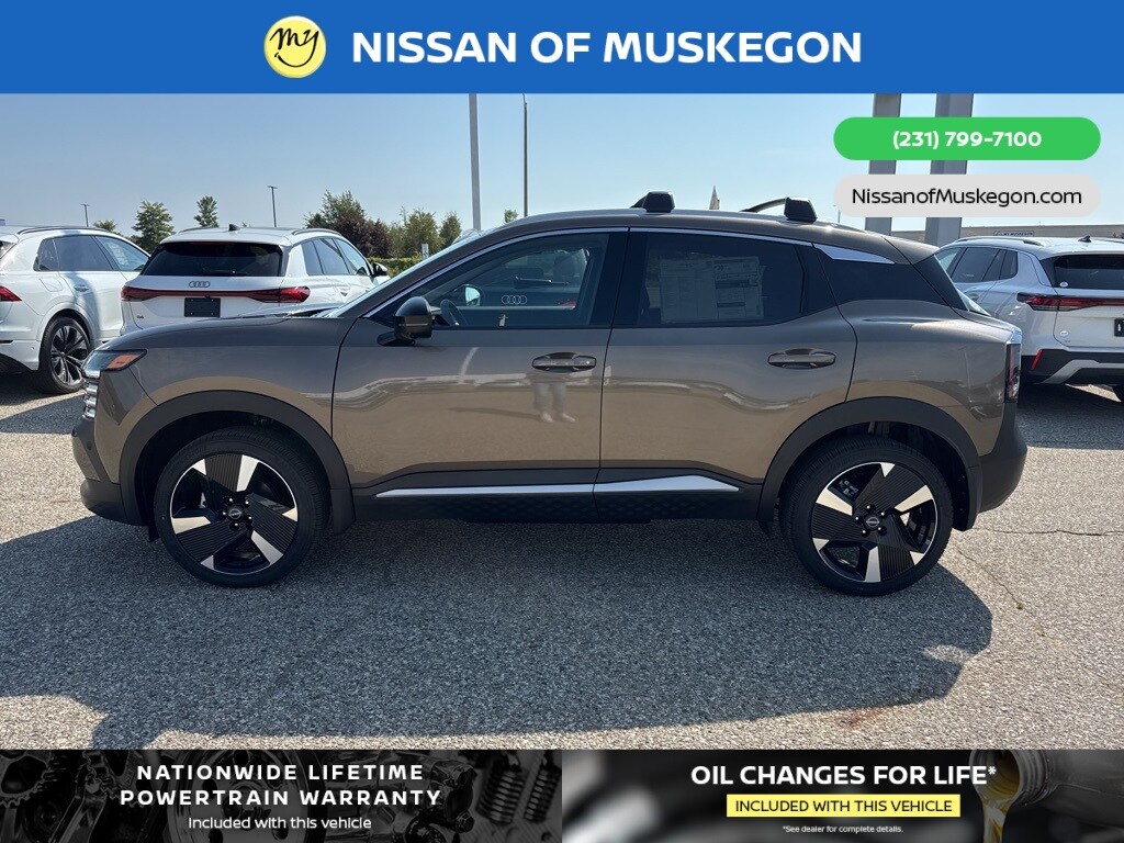 2026 Nissan Kicks SR photo 4
