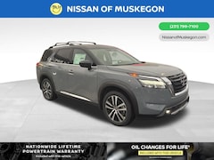 2025 Nissan Pathfinder Platinum SUV