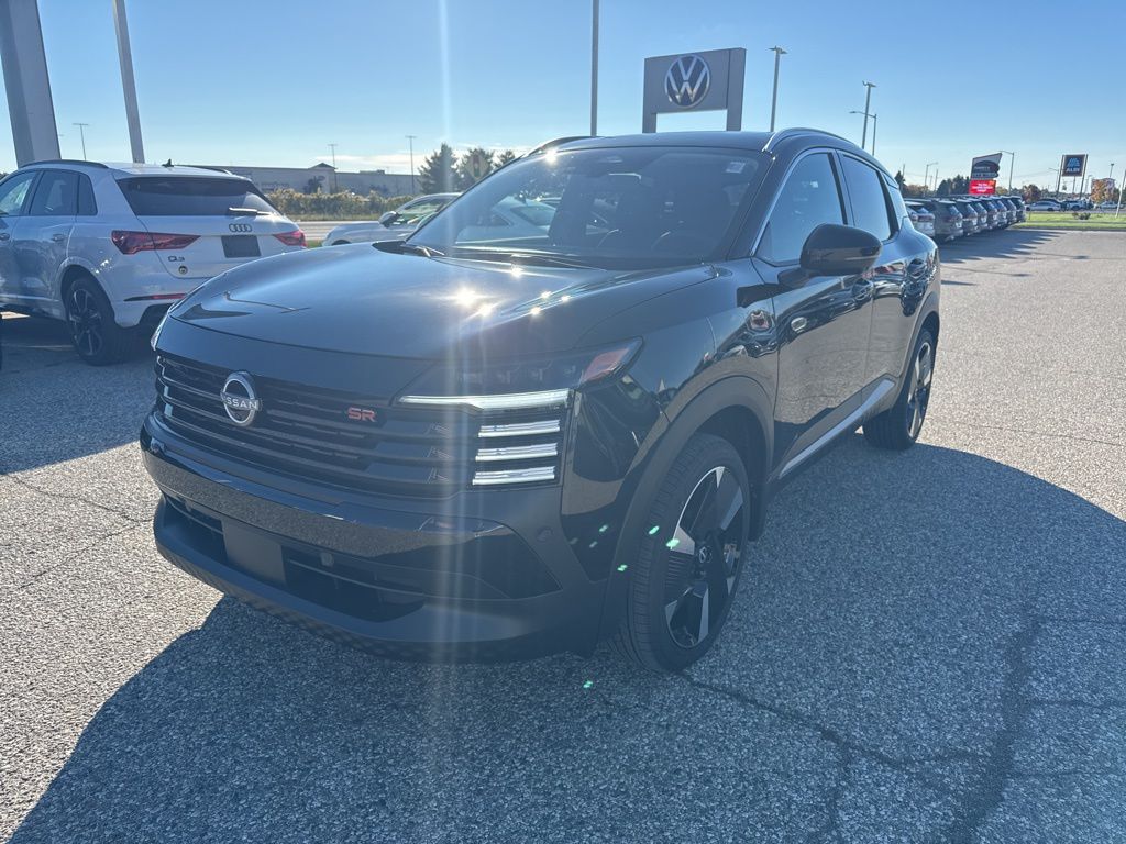 2026 Nissan Kicks SR photo 3