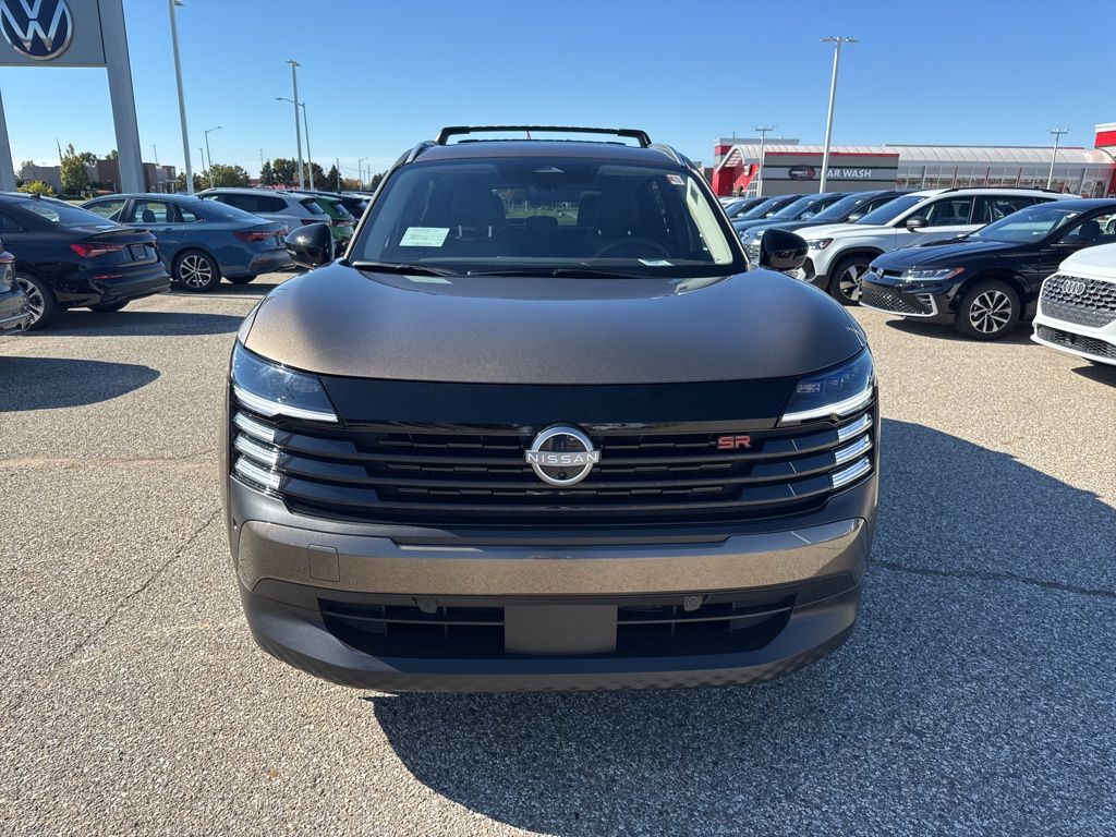 2026 Nissan Kicks SR photo 2