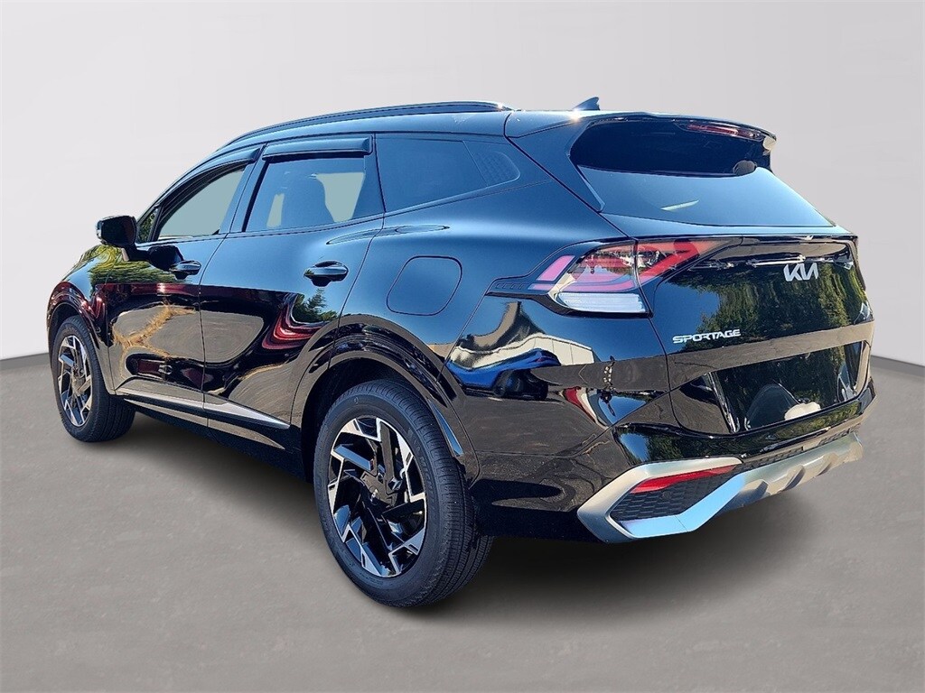 2024 Kia Sportage photo 3