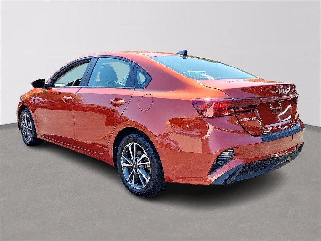 2023 Kia Forte LXS photo 4