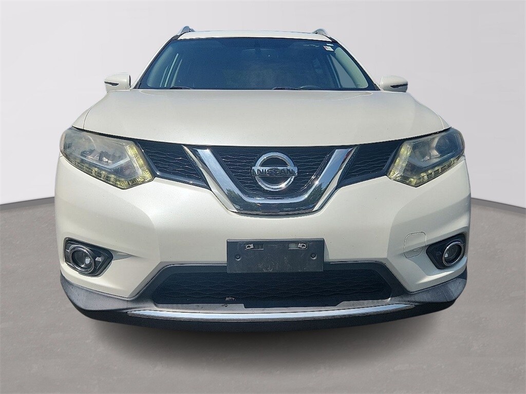 2016 Nissan Rogue SL photo 2