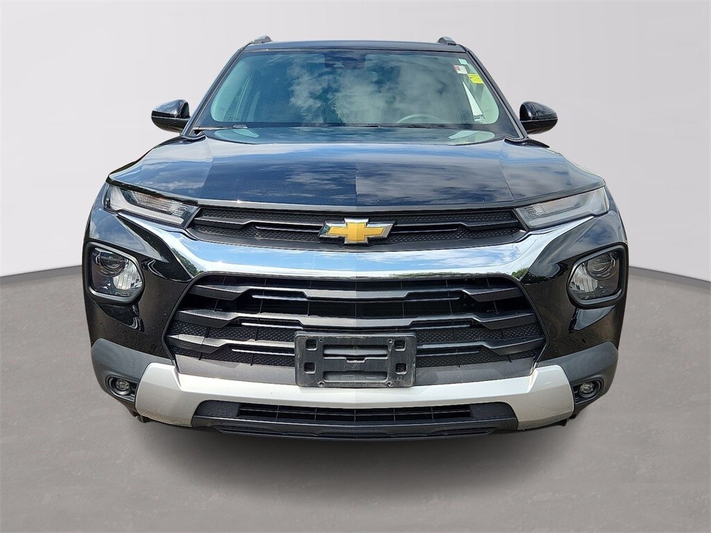 2023 Chevrolet Trailblazer LT photo 2