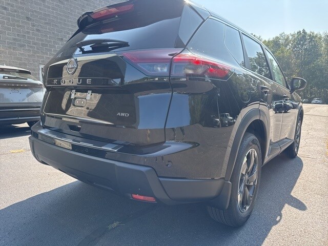 2026 Nissan Rogue SV photo 3