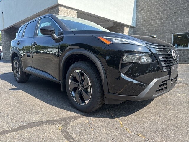 2026 Nissan Rogue SV photo 2