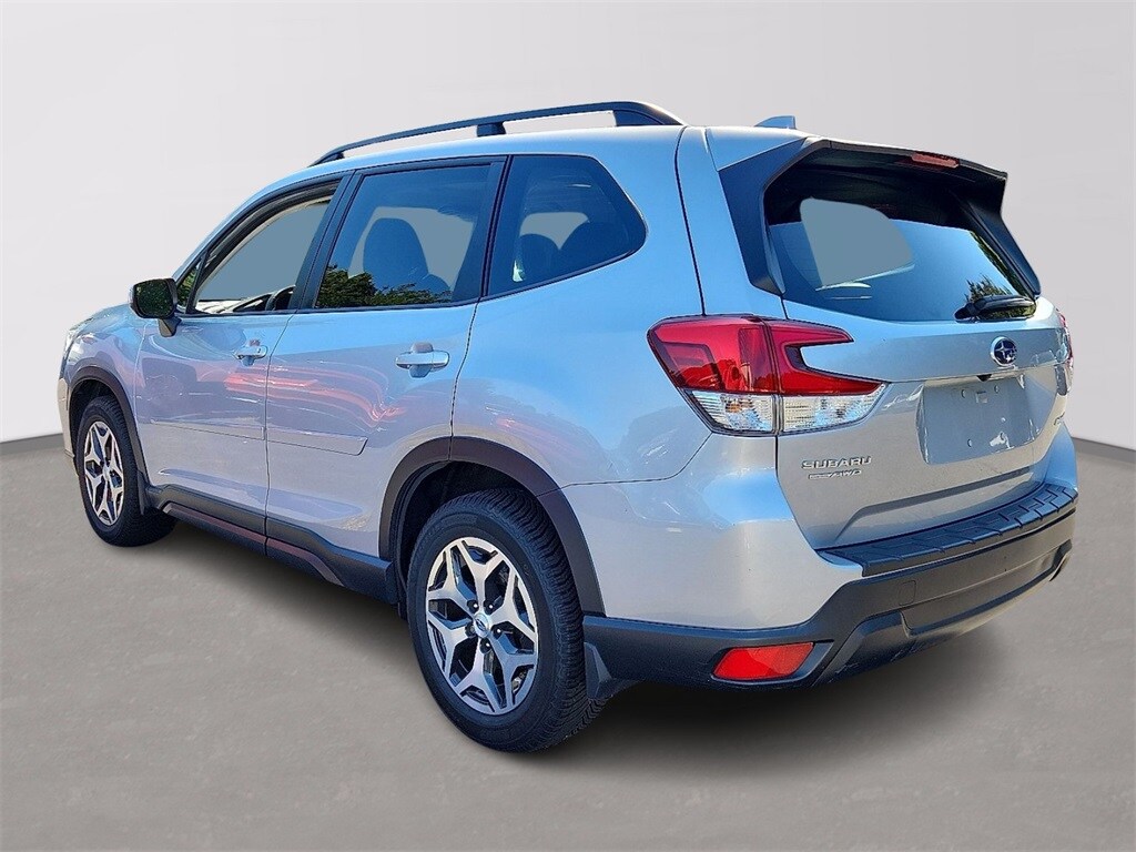 2019 Subaru Forester Premium photo 4