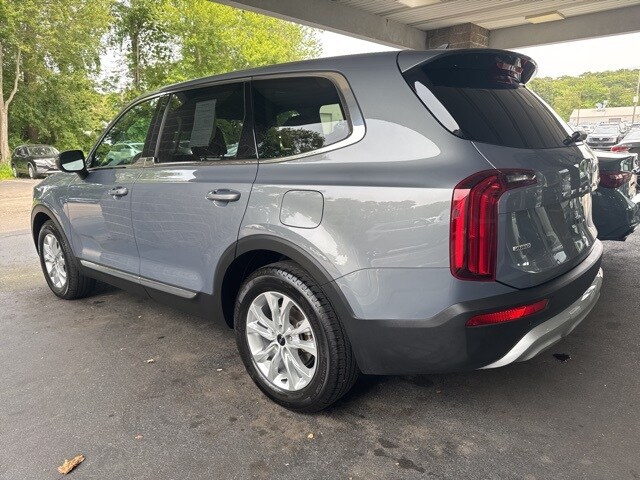 2022 Kia Telluride LX photo 4