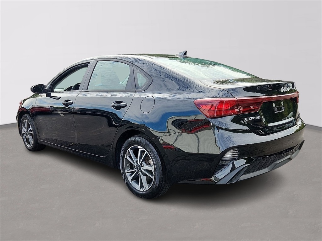 Used 2023 Kia Forte LXS Sedan