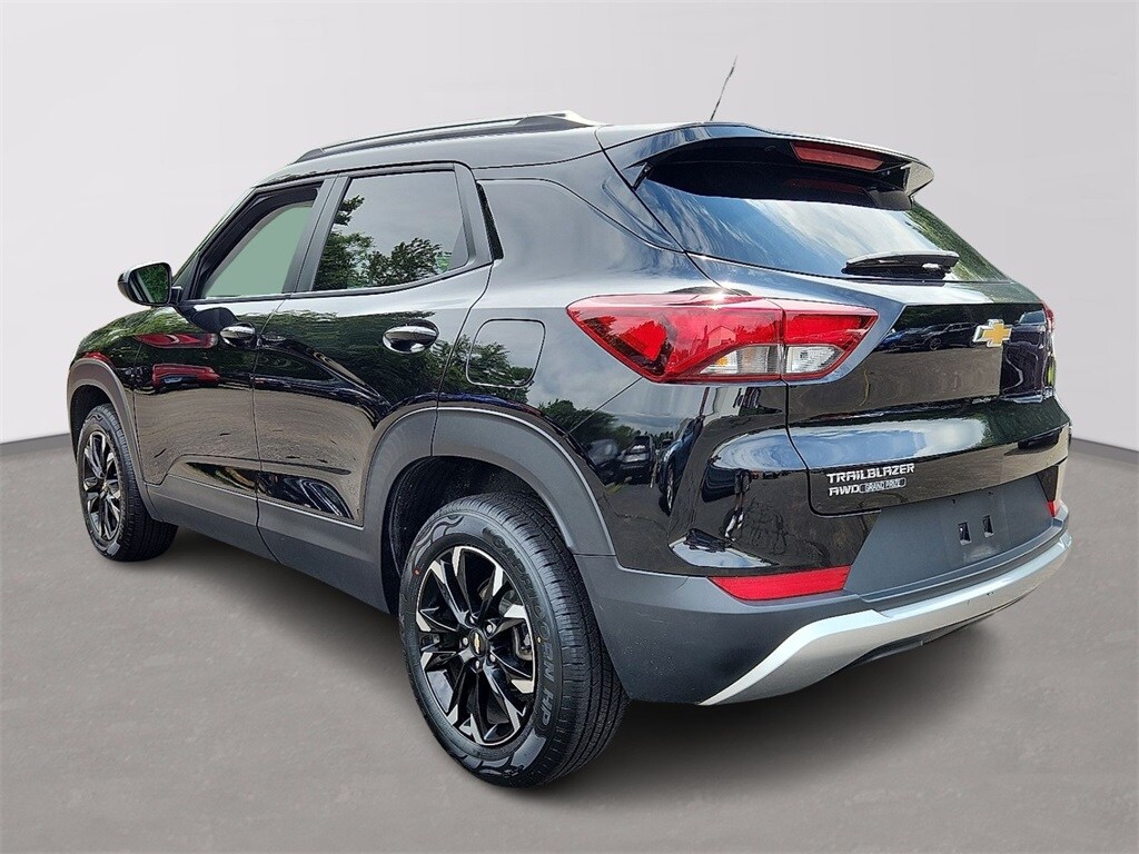 2023 Chevrolet Trailblazer LT photo 4