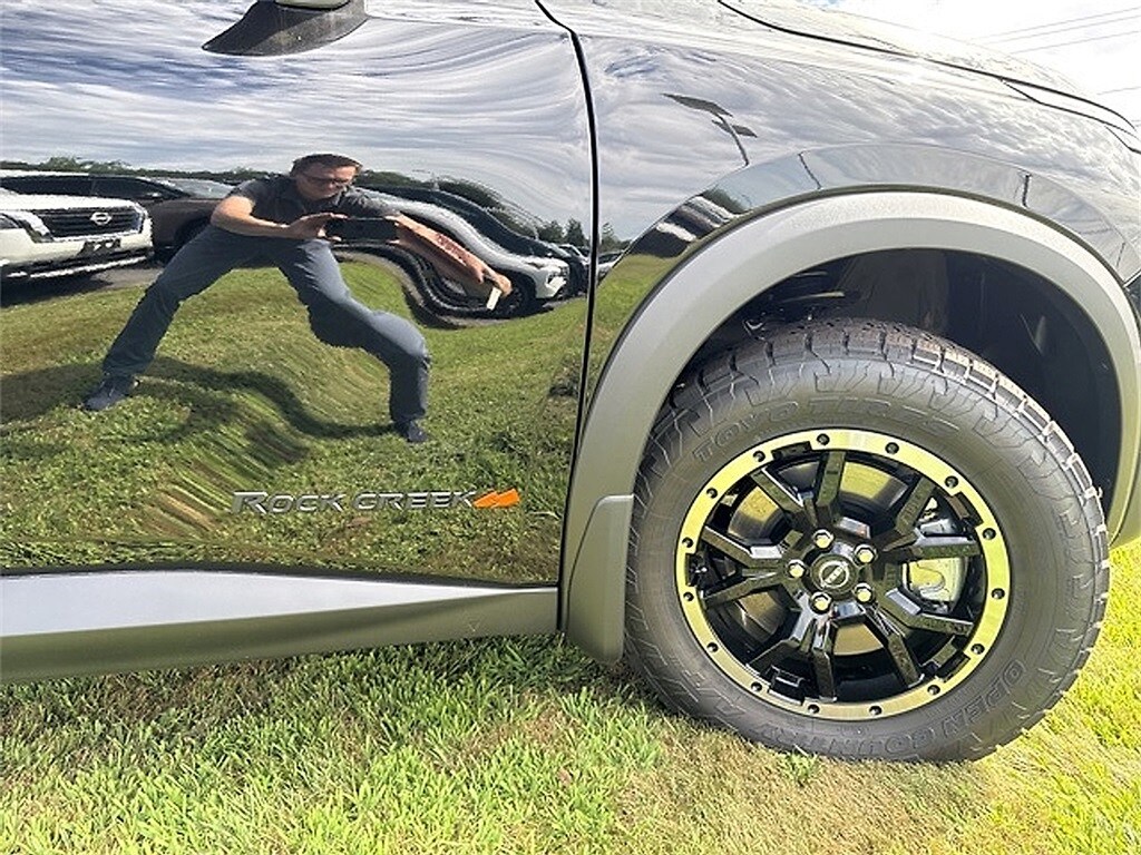2025 Nissan Pathfinder Rock Creek photo 3