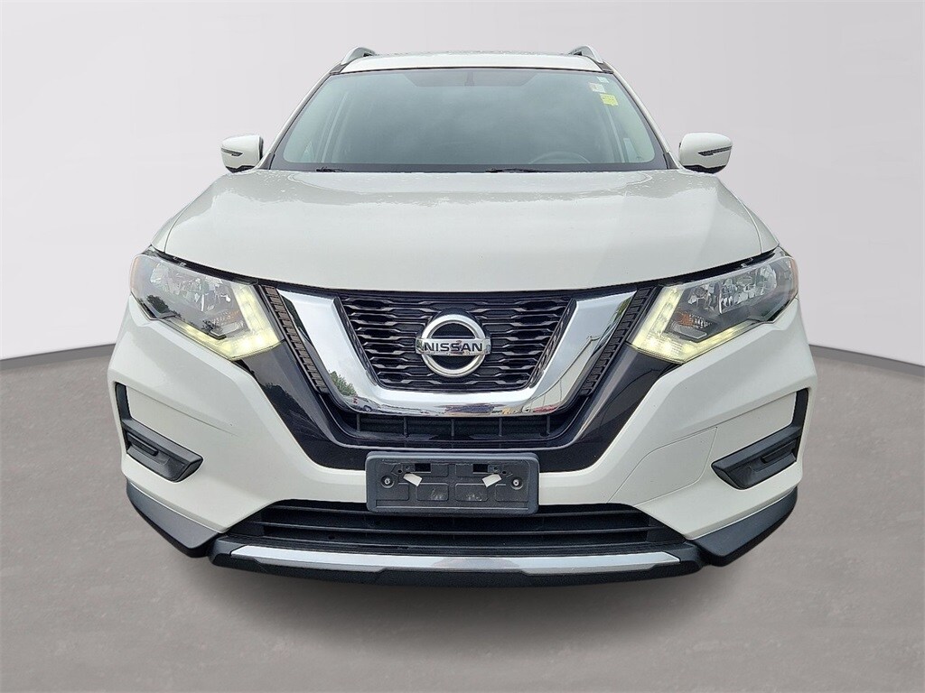2017 Nissan Rogue S photo 2