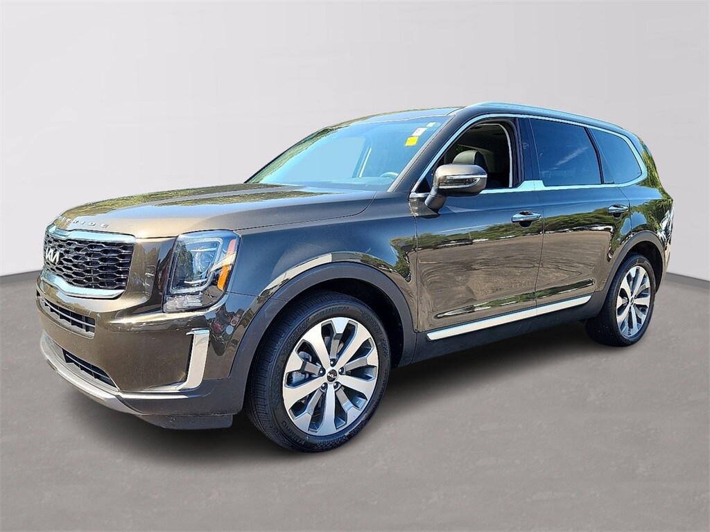 2022 Kia Telluride S photo 2
