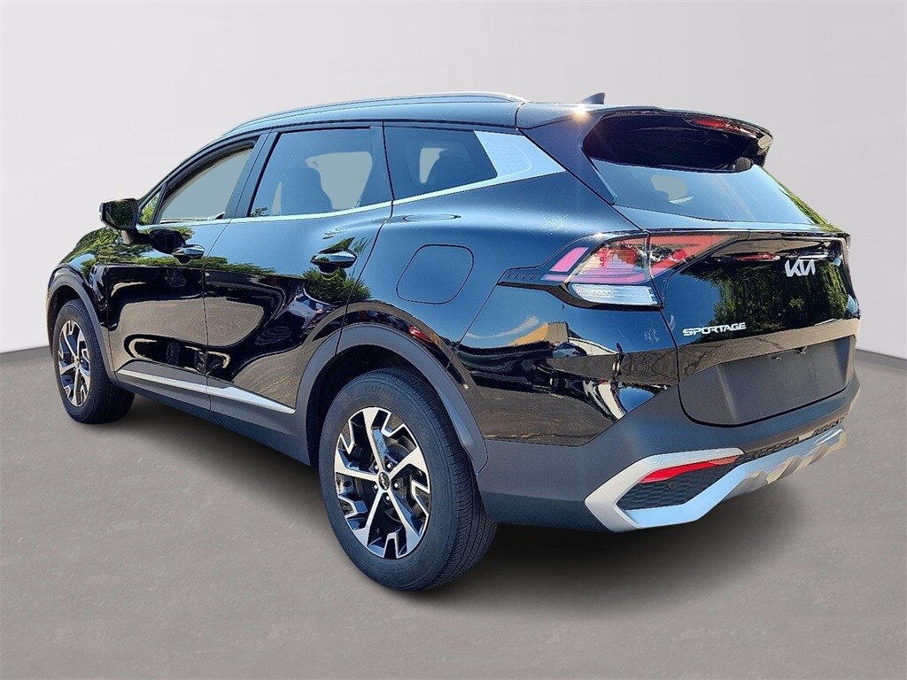 2023 Kia Sportage EX photo 4