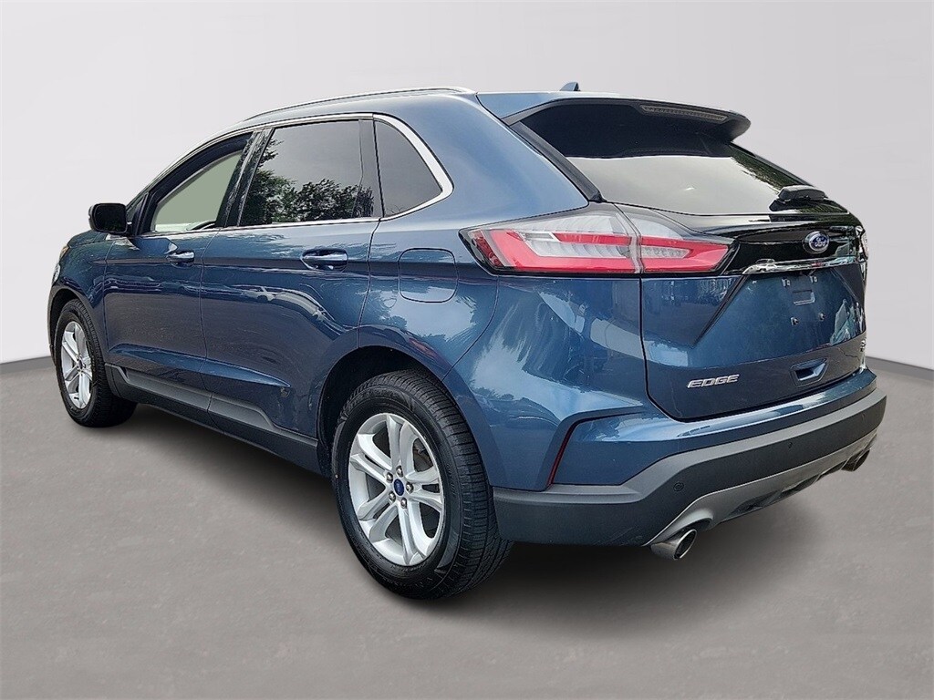 2019 Ford Edge SEL photo 4