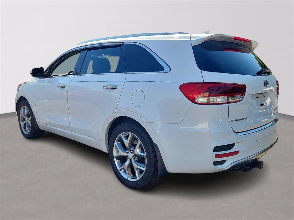 2016 Kia Sorento SX Limited photo 2