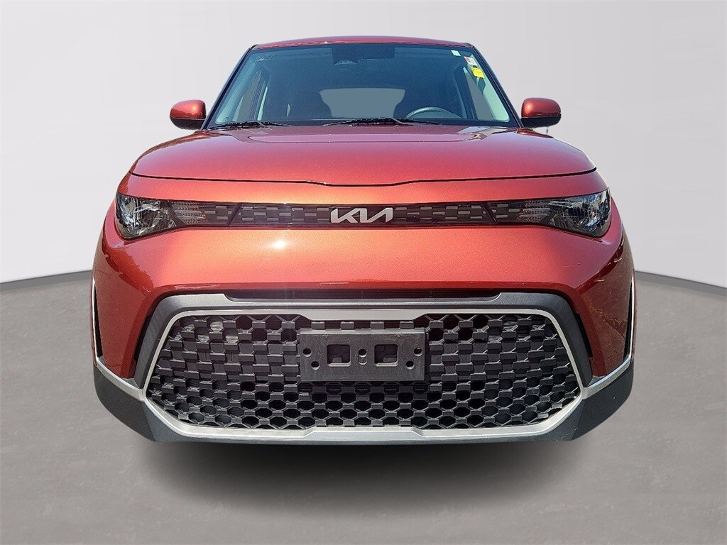 2024 Kia Soul S photo 2