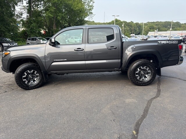 2023 Toyota Tacoma SR5 photo 3