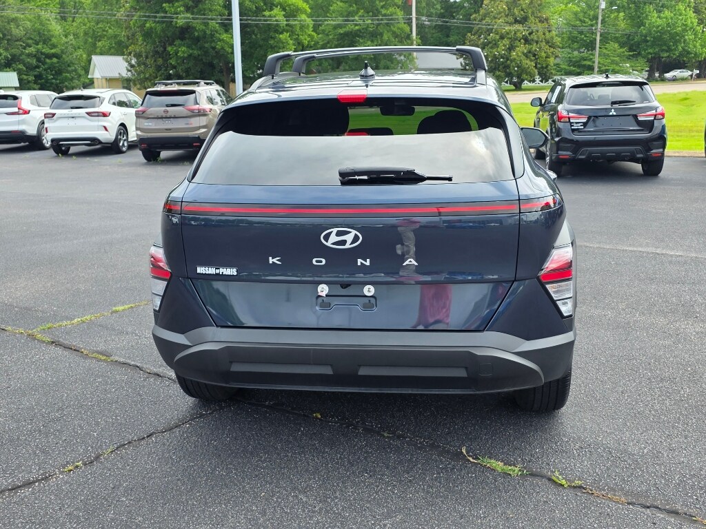 2024 Hyundai Kona SEL photo 3
