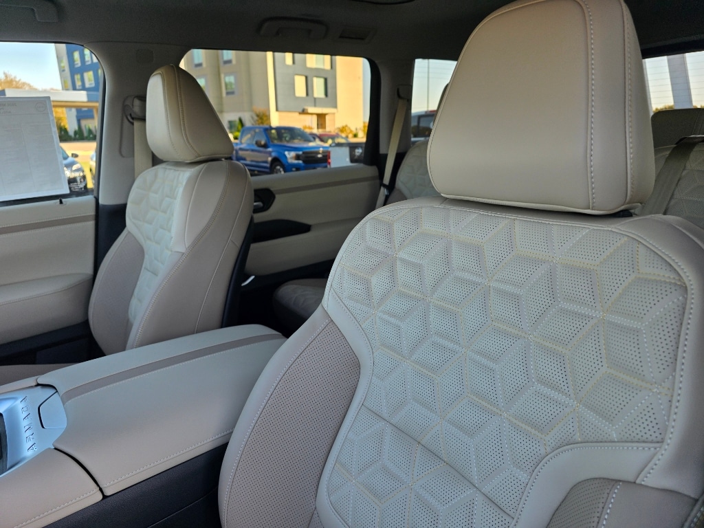 2026 Nissan Armada Platinum - Photo 11