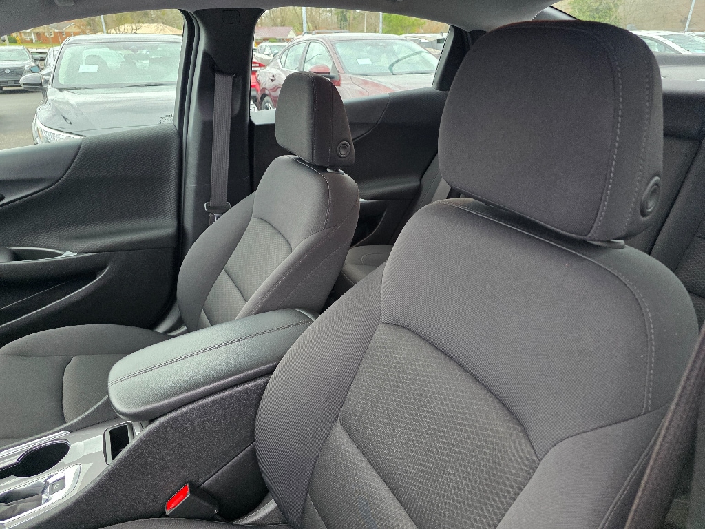 2025 Chevrolet Malibu 1LT - Photo 12